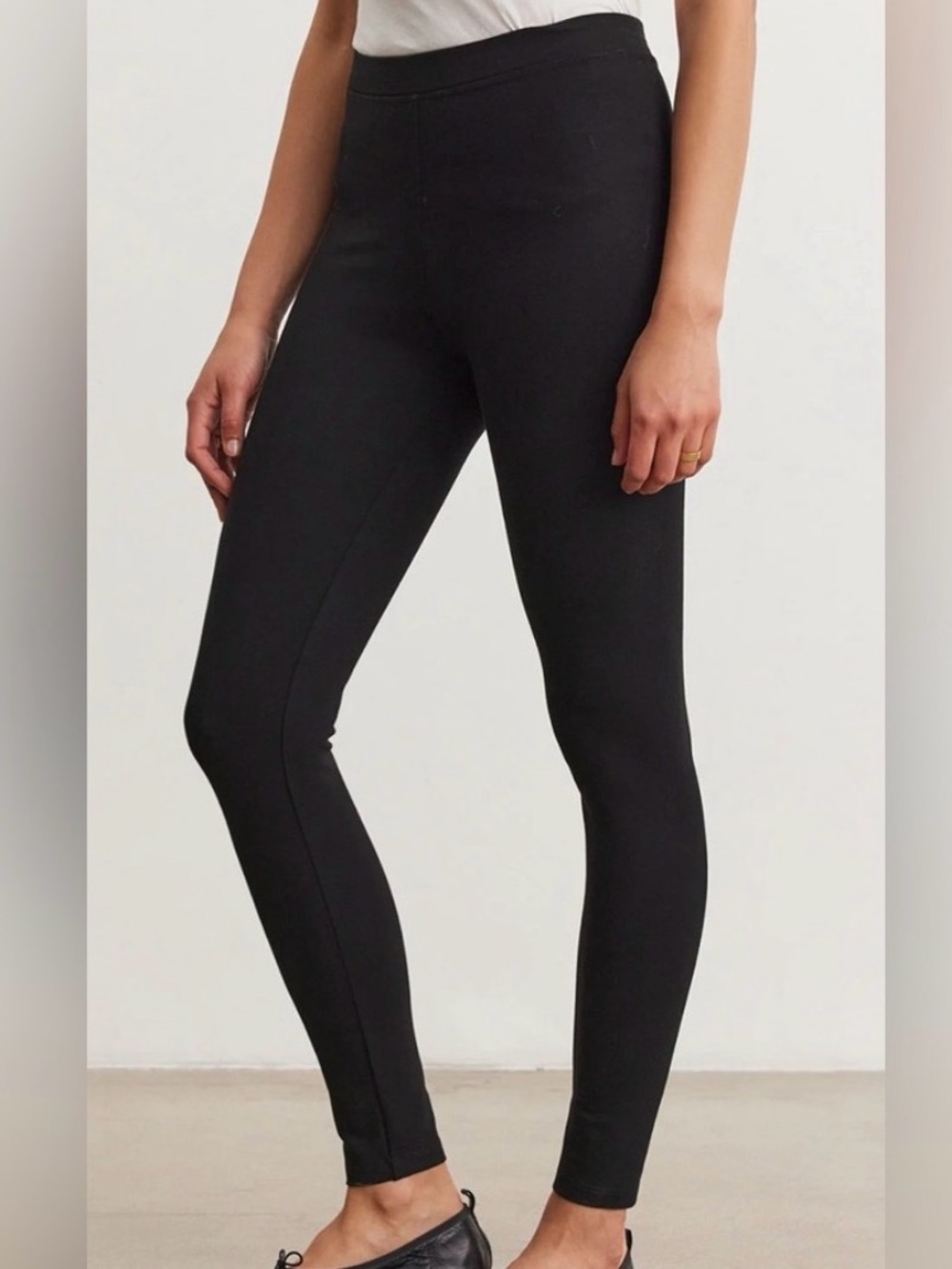 Velvet by Graham & Spencer Black Ponte Knit Leggings- Size Large; Gently Used